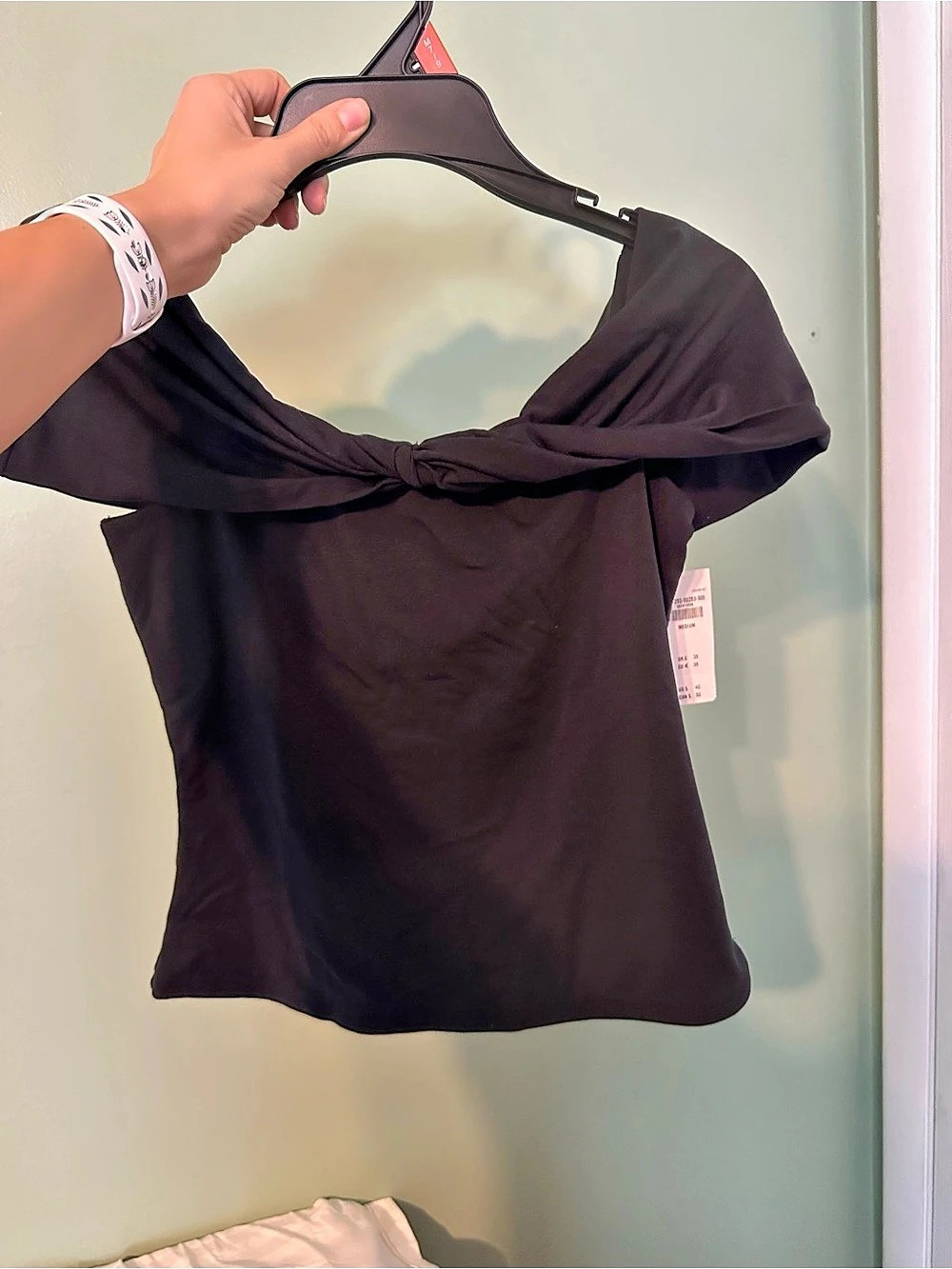 Abercrombie & Fitch Off-The-Shoulder Twist Top Black Ruched Short Sleeve Top NWT